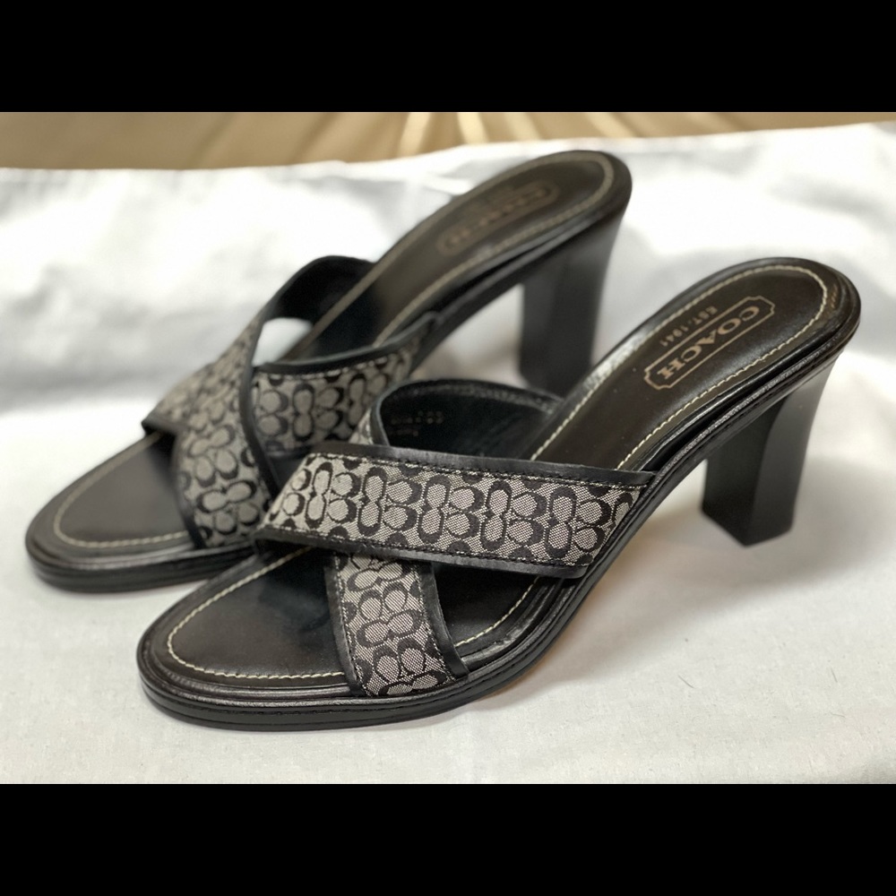 Coach Heeled Sandal Signature Black